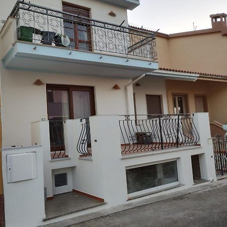 Appartamento Per Vacanza 卡斯特尔萨多 外观 照片